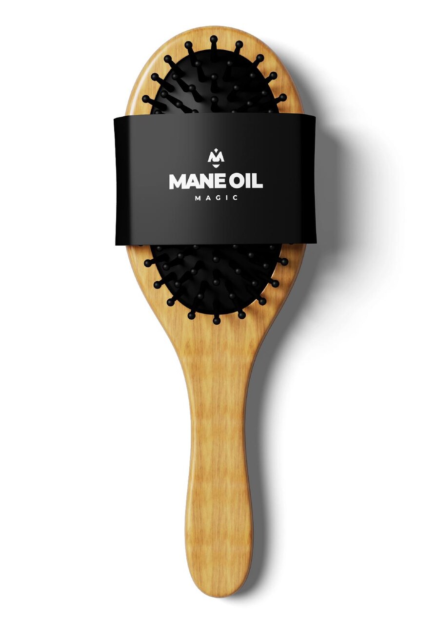 Beard Brush & Comb Set detail